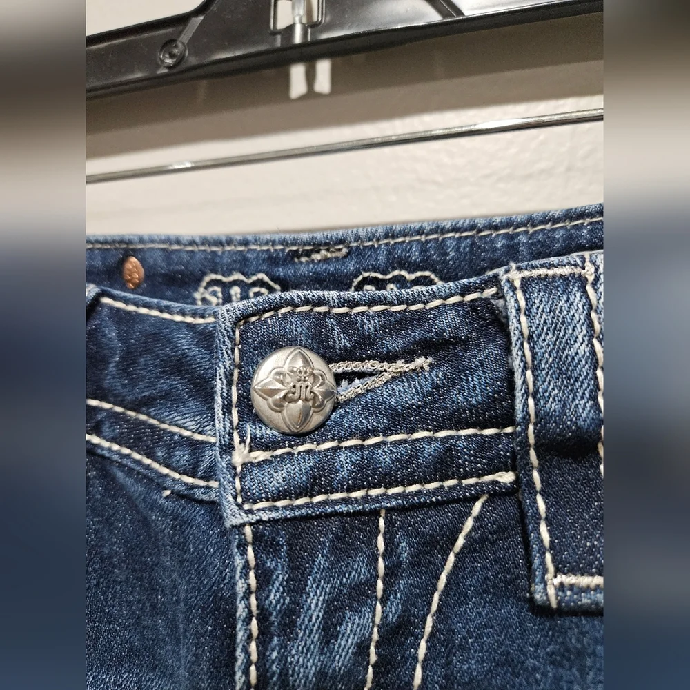 Miss Me Dark Blue Embellished Jeans Size 27 Inseam 32" - Picture 7 of 8